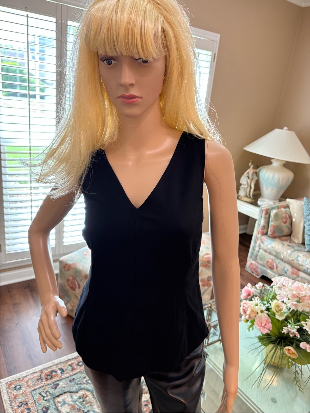 SPANX Black V-Neck Sleeveless Tank Top